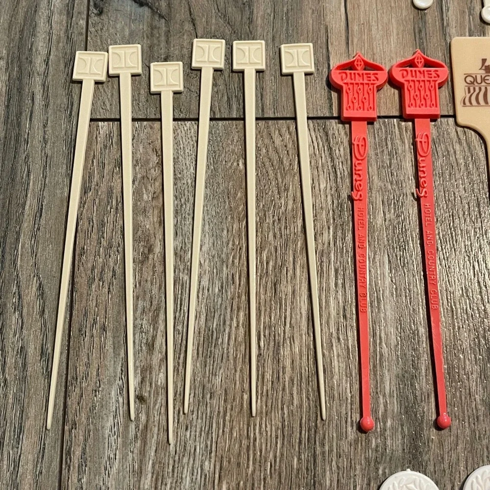 75 Vintage Las Vegas Casino Cocktail Swizzle Sticks Stirrers Caesars Maxim Tiki